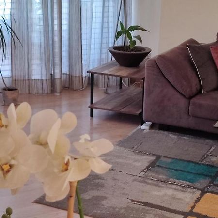 Isabella Modern Flat City Center Нікосія Екстер'єр фото